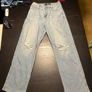 Hollister Ultra-High Rise Dad Jean Light Wash